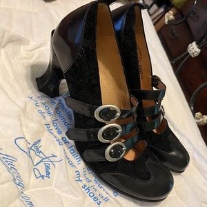John Fluevog Baroque Pump Rubens 8 Black